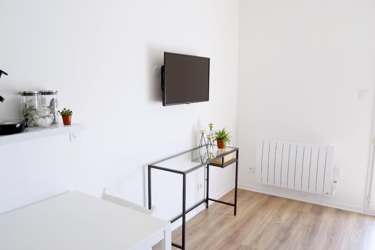 Apartment Belle Vue Bordeaux - Parking Prive - Netflix - Tram A Cenon